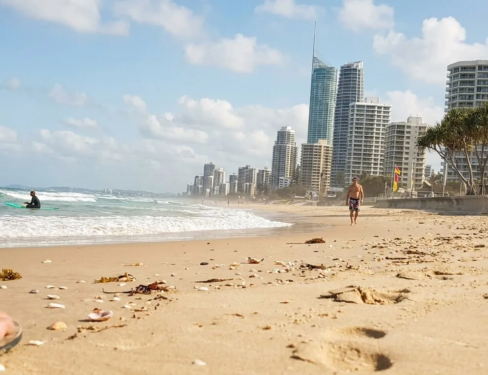 Gold Coast Things to Do: An Honest 5-Day Itinerary & What to Skip (2026) | Saltrove